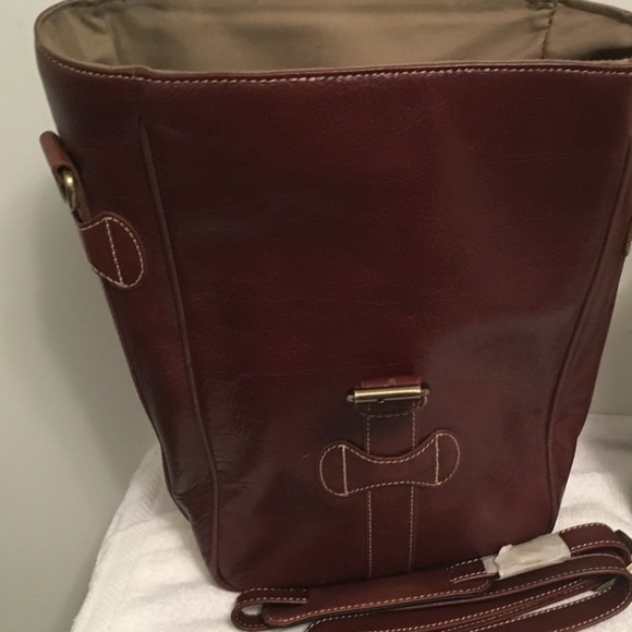 Leather Double Wine Bottle Carrier - Picture 7 of 7